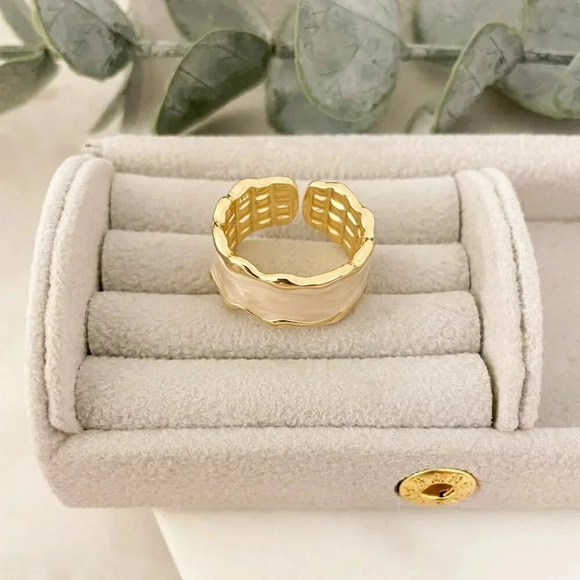 925 Sterling Silver Gold Ring Wavy Modern Ring Geometric Ring Band - Picture 6 of 8